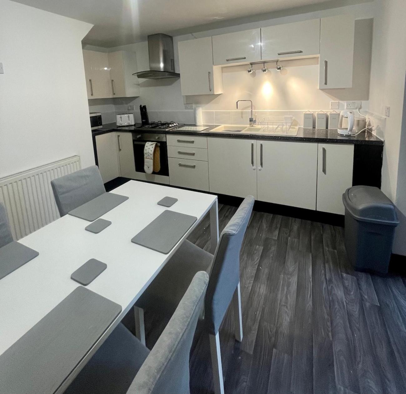 The Home Away From Home Great Harwood Exterior foto